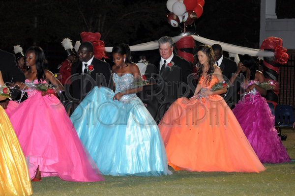 LHS Homecoming 1102.JPG - SCRIVENER 300s #1